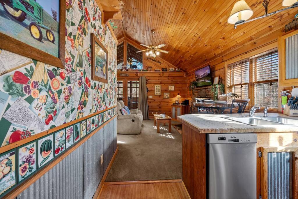The Mountain Farmer Sevierville Exterior photo